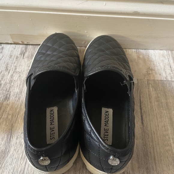 Steve Madden slides - Picture 2 of 3